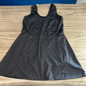 XERSION BRAND BLACK DRESS WITH BUILT IN SHORTS LARGE